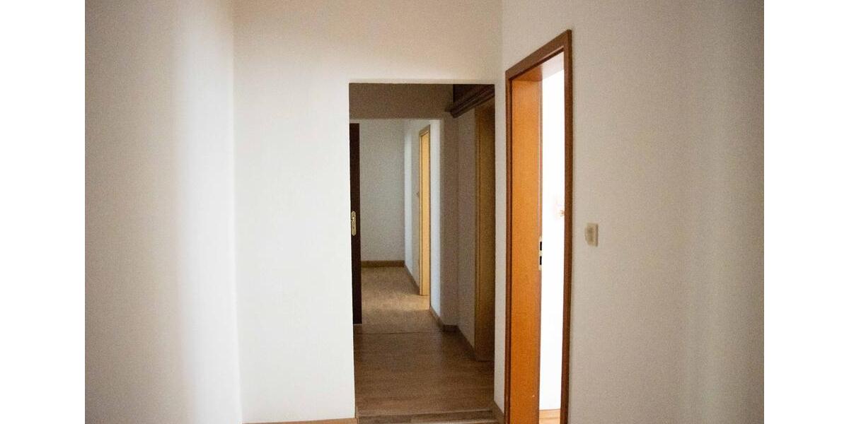 5-Raum Wohnung mit Wintergarten in Marienberg, zu vermieten 5 zimmer