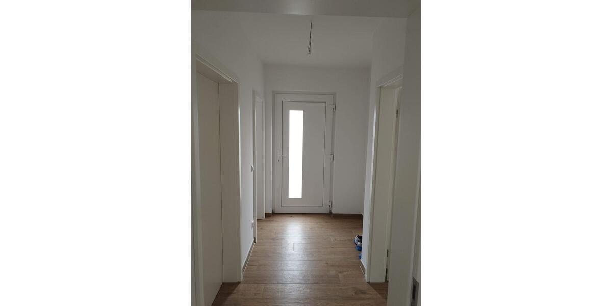 Neubau zur Miete: Stilvolle Doppelhaushälfte mit Garten 4 zimmer