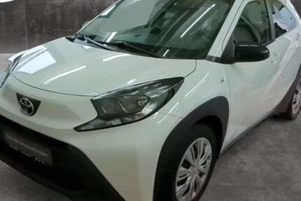 Toyota Aygo (X) 41.200 km 13.490 &euro; Chemnitz 09119