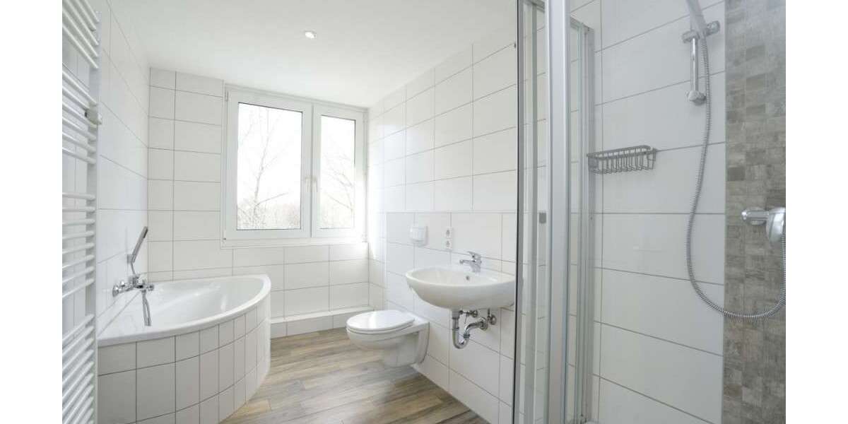 Etagenwohnung Chemnitz Adelsberg - 5 Zimmer, 117 m&sup2;, 818&euro; | Angebot:23106610