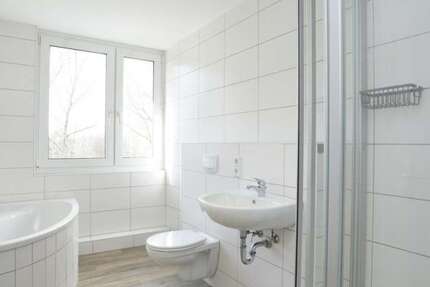 Wohnung Chemnitz Adelsberg - 5 Zimmer, 117 m&sup2;, 818&euro; | Angebot:23106610