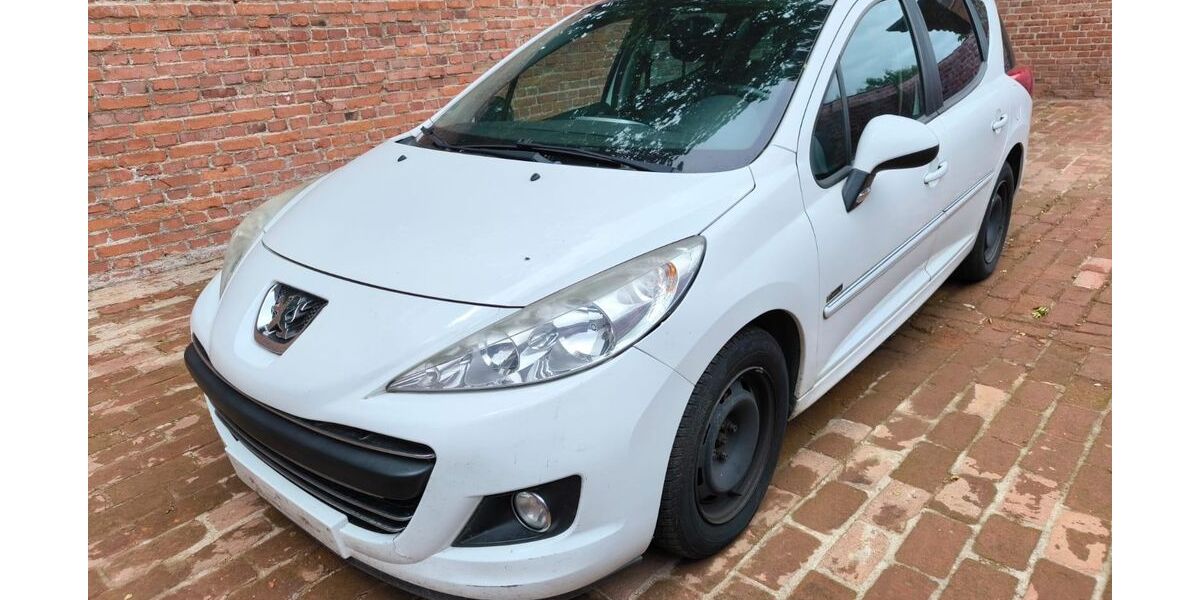 Peugeot 207 147.000 km 1.290 € Chemnitz 09116