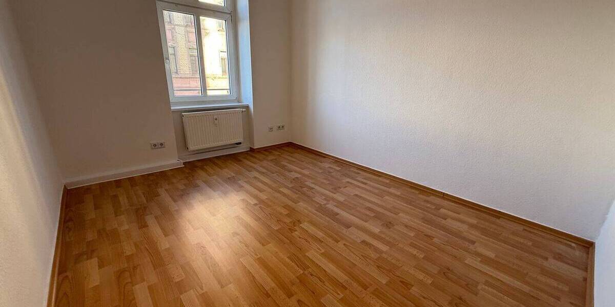 Zimmer Chemnitz Sonnenberg - 3 Zimmer, 70 m&sup2;, 350&euro; | Angebot:26243666