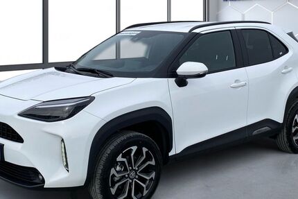 Toyota Yaris Cross 5.420 km 24.390 &euro; Stollberg 09366