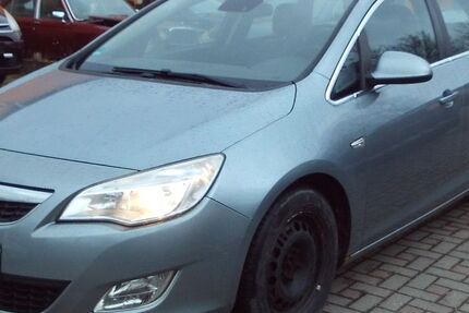 Opel Astra 235.497 km 3.199 &euro; Chemnitz 09114