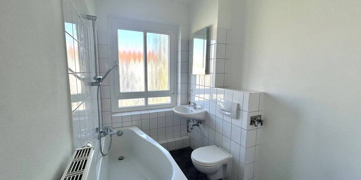 Etagenwohnung Chemnitz Lutherviertel - 2 Zimmer, 52 m&sup2;, 272&euro; | Angebot:26377634