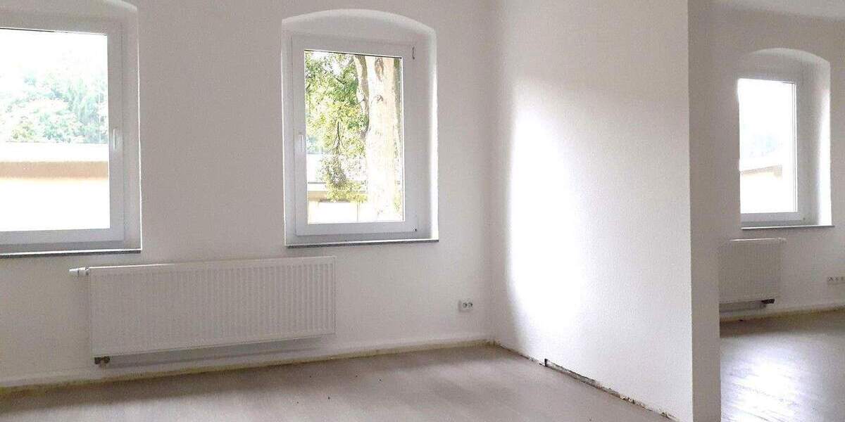 NEU SANIERT! 3R-Wohnung mit Stellplatz 80 m² (EBK) ***Vermieter-Bonus 2 Kaltmieten geschenkt*** 3 zimmer