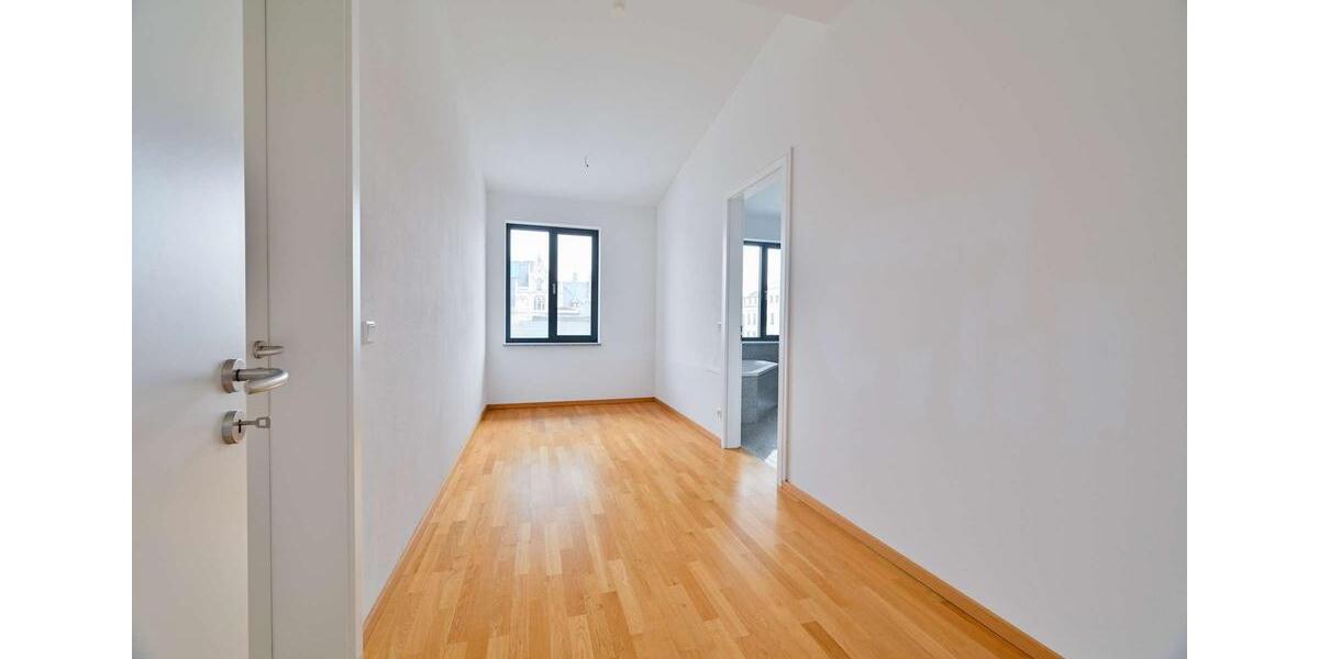 Einfamilienhaus Chemnitz - 4 Zimmer, 165 m&sup2;, 1.450&euro; | Angebot:25806578