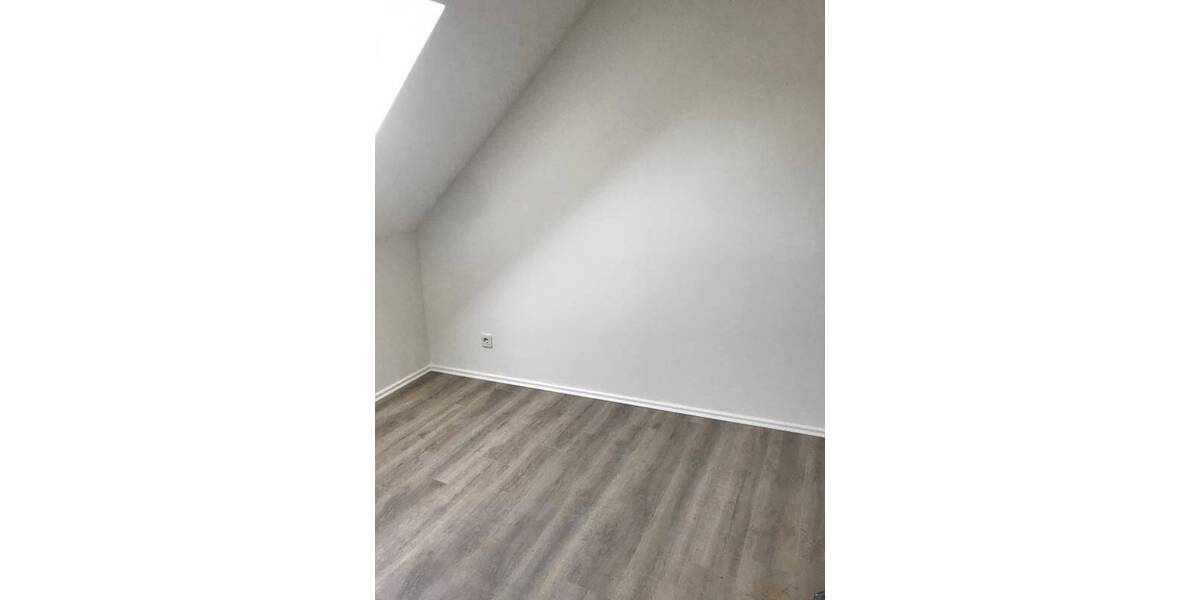 Etagenwohnung Mittweida - 2 Zimmer, 40 m&sup2;, 360&euro; | Angebot:26841119