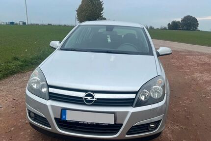 Opel Astra 98.000 km 1.250 &euro; Hohenstein-ernstthal 09337