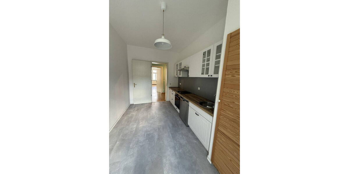Etagenwohnung Chemnitz Kaßberg - 2 Zimmer, 85 m&sup2;, 104.000&euro; | Angebot:26607233