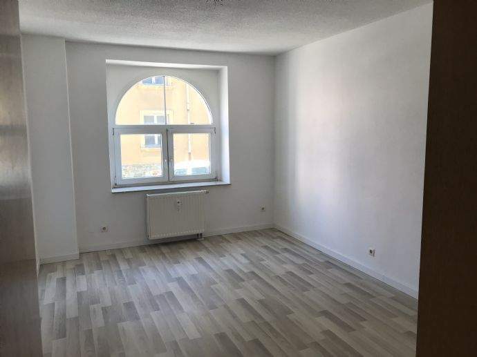 Etagenwohnung Chemnitz Altchemnitz - 4 Zimmer, 90 m&sup2;, 485&euro; | Angebot:26305725