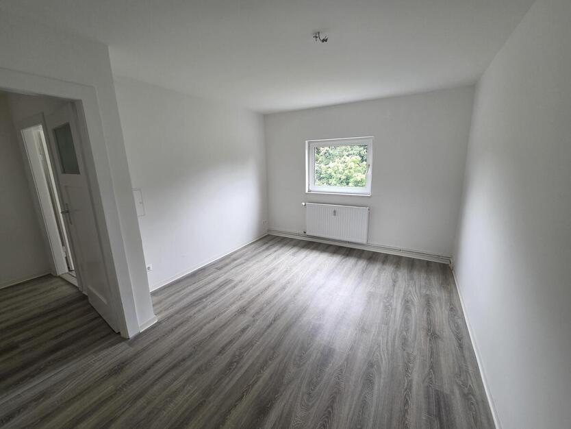 Helle 3-Zimmer-Dachgeschosswohnung mit Sichtbalken in Chemnitz-Hilbersdorf! 3 zimmer