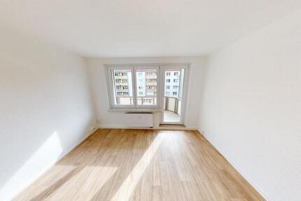 NEU sanierte Familienwohnung in ruhiger Seitenstraße gelegen 3 zimmer