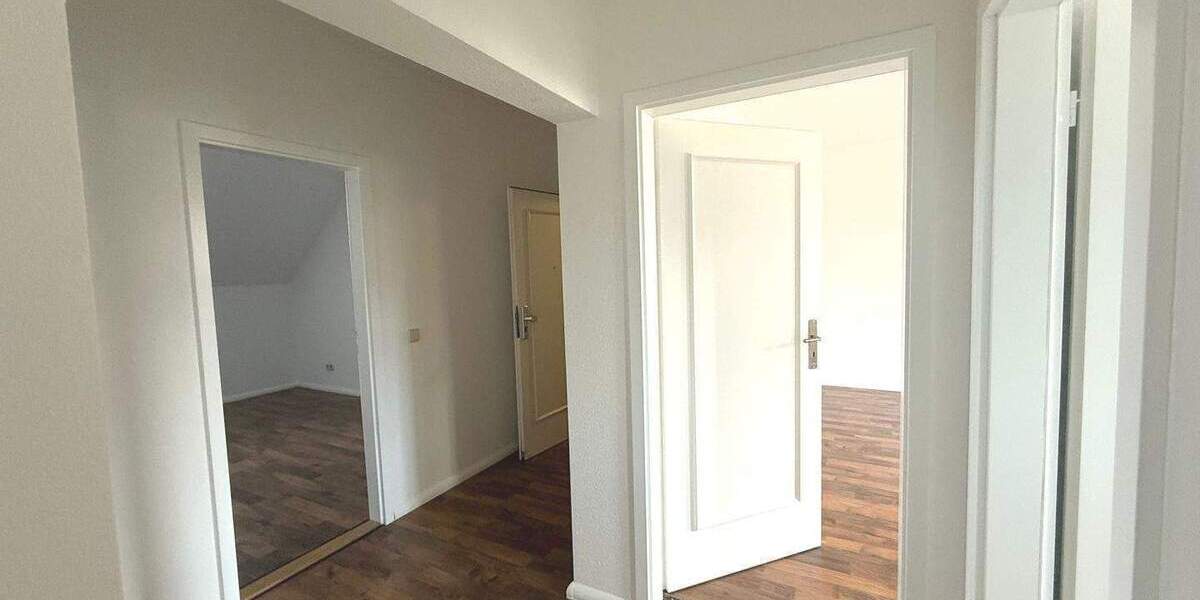 Zimmer Chemnitz Gablenz - 3 Zimmer, 64 m&sup2;, 355&euro; | Angebot:26187951