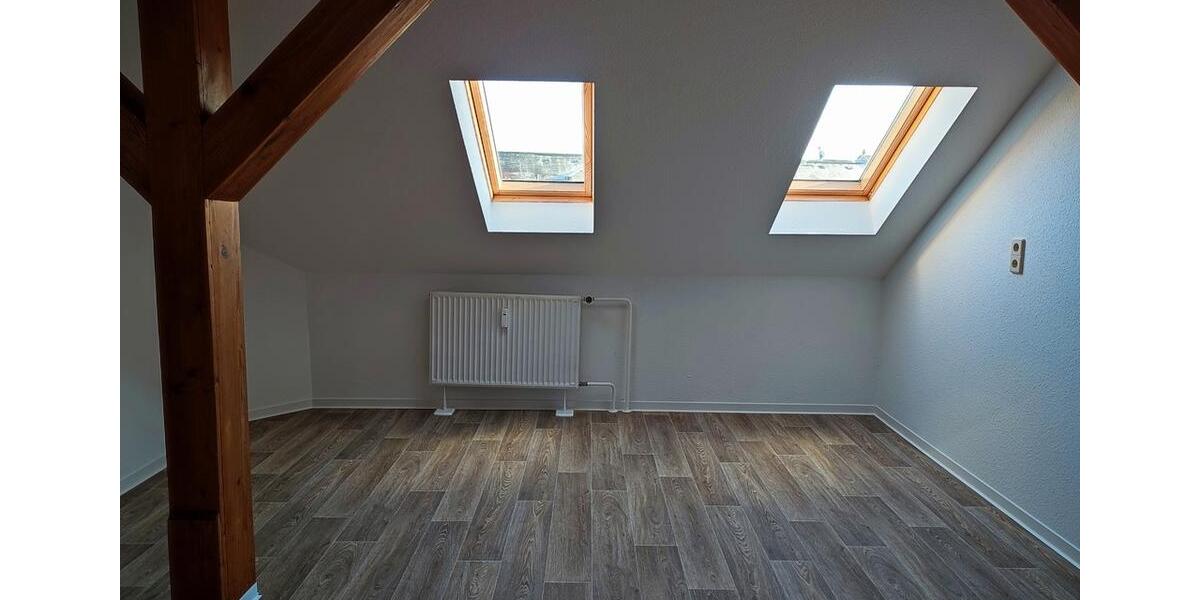 Dachgeschoßwohnung Chemnitz Hilbersdorf - 3 Zimmer, 89 m&sup2;, 490&euro; | Angebot:25794421