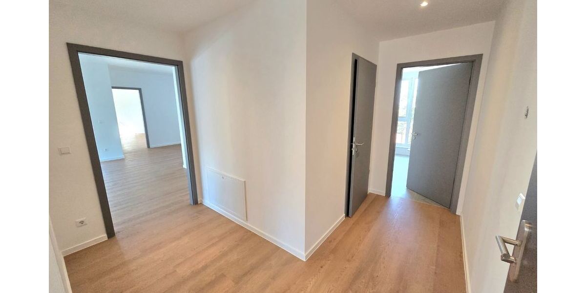 Erstbezug! Moderne 3-Zimmerwohnung mit Garagenstellplatz! - Etagenwohnung Hartmannsdorf | Angebot:27212829