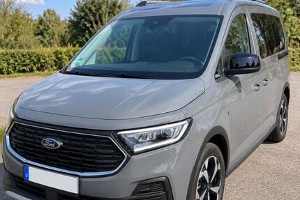 Ford Tourneo Connect 10.324 km 33.000 &euro; Eppendorf 09575