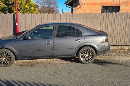 Ford Mondeo 180.510 km 1.200 &euro; Thum 09419