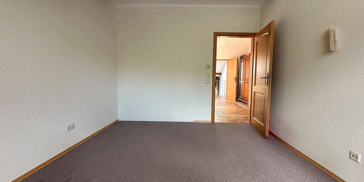 Mehrfamilienhaus, Wohnhaus Lichtenstein/Sachsen Lichtenstein - 3 Zimmer, 235 m&sup2;, 649.000&euro; | Angebot:25836559