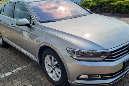 VW Passat 85.375 km 12.990 &euro; Rossau 09661