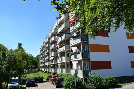 Wohnung Chemnitz Helbersdorf - 4 Zimmer, 70 m&sup2;, 360&euro; | Angebot:26385003