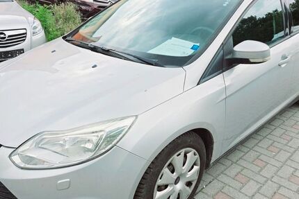 Ford Focus 237.000 km 1.990 € Chemnitz 09114