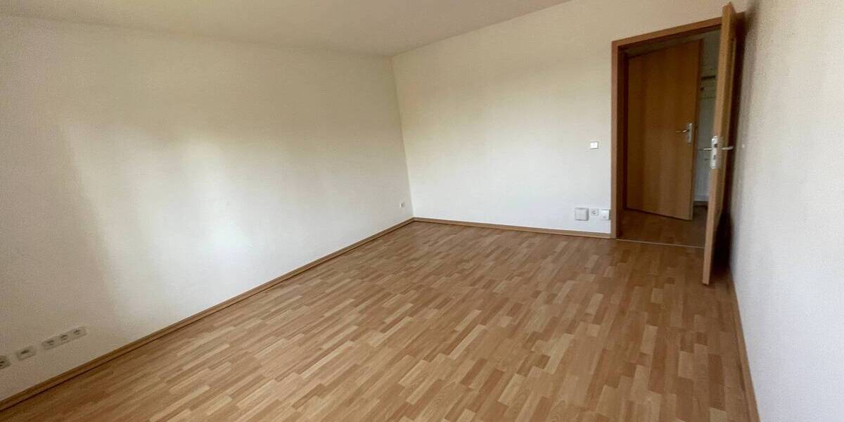Etagenwohnung Chemnitz Lutherviertel - 3 Zimmer, 58 m&sup2;, 370&euro; | Angebot:26570018