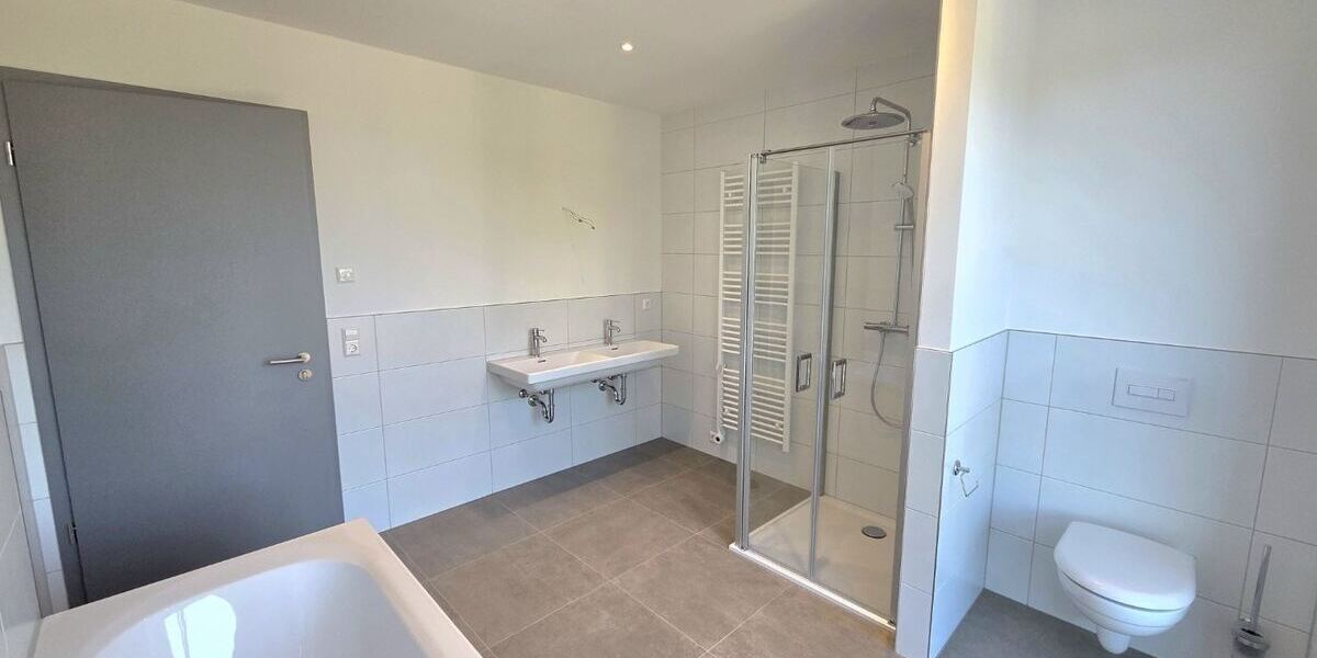 Erstbezug! Moderne 3-Zimmerwohnung mit Garagenstellplatz! - Etagenwohnung Hartmannsdorf | Angebot:27212829