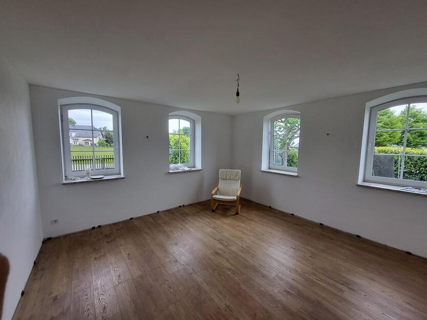 Niedliche ZweiZimmerwohnung mit Vorgarten