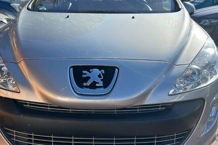 Peugeot 308 65.000 km 2.800 € zwickau 08064