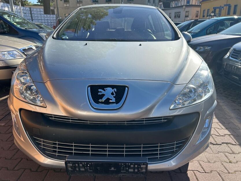 Peugeot 308 65.000 km 2.800 € zwickau 08064