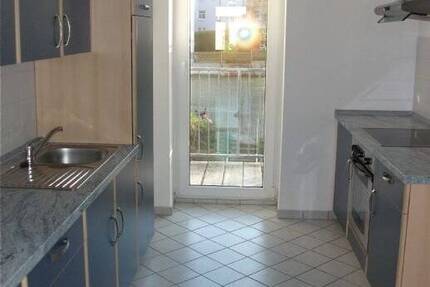 EBK ? Balkon? Wir haben DIE WOHNUNG für Dich! *Fichtestraße* 2 zimmer