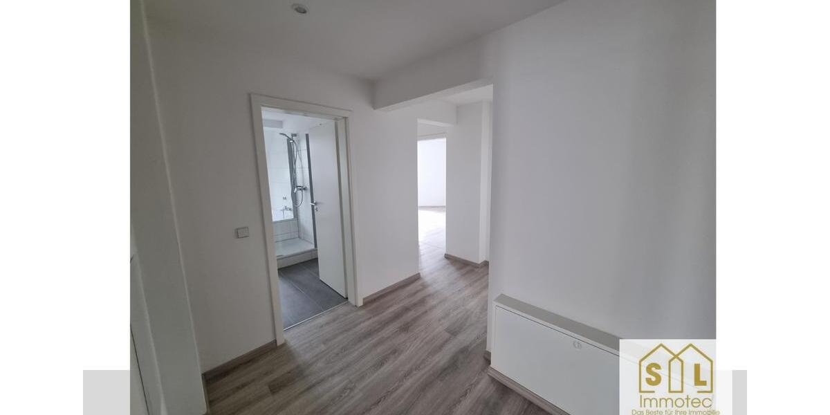 Dachgeschoßwohnung Chemnitz Ebersdorf - 4 Zimmer, 95 m&sup2;, 730&euro; | Angebot:26263470