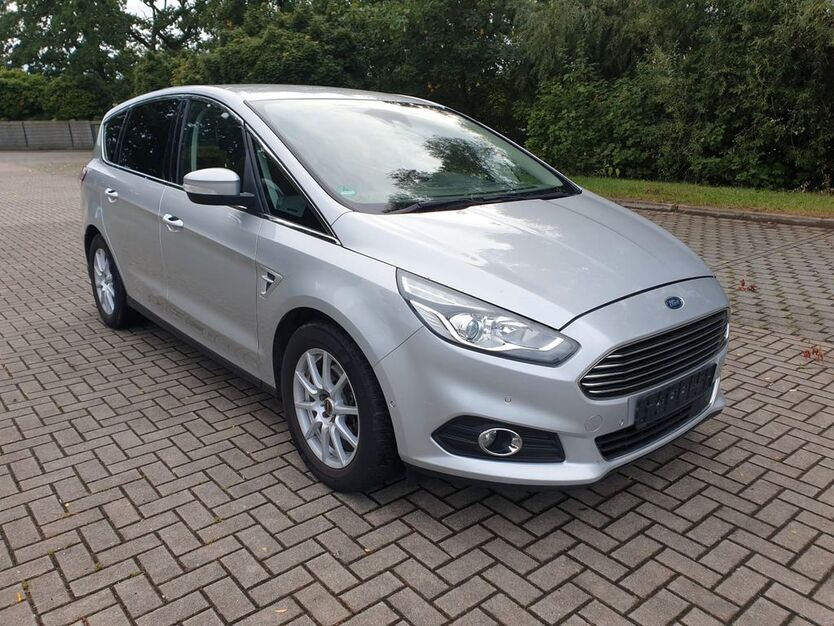 Ford S-Max 274.235 km 6.300 € Chemnitz 09112