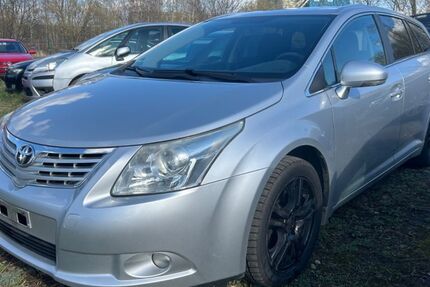 Toyota Avensis 260.000 km 3.990 &euro; Chemnitz 09114