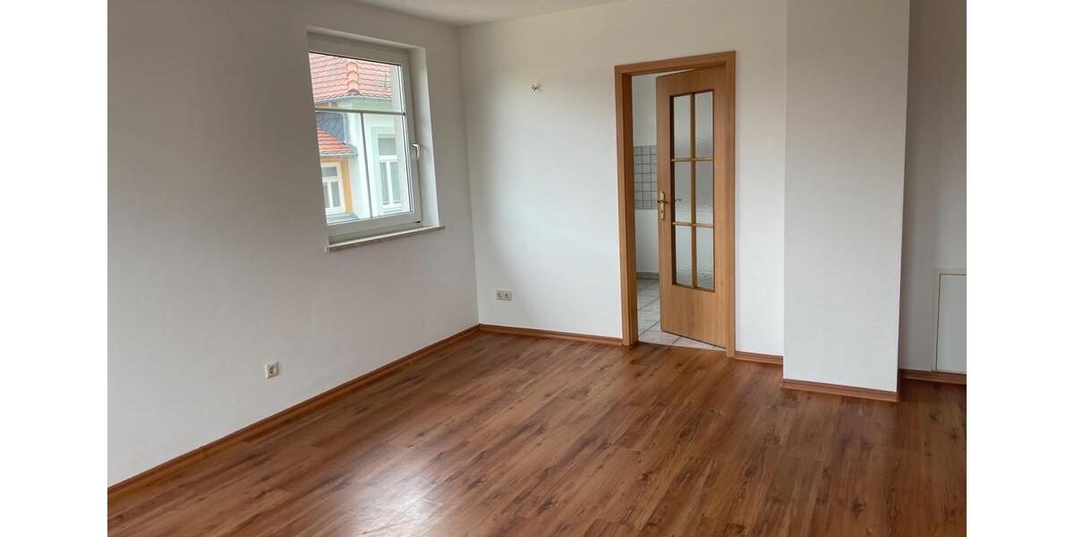 Etagenwohnung Frankenberg (Sachsen) - 2 Zimmer, 45 m&sup2;, 240&euro; | Angebot:26261360
