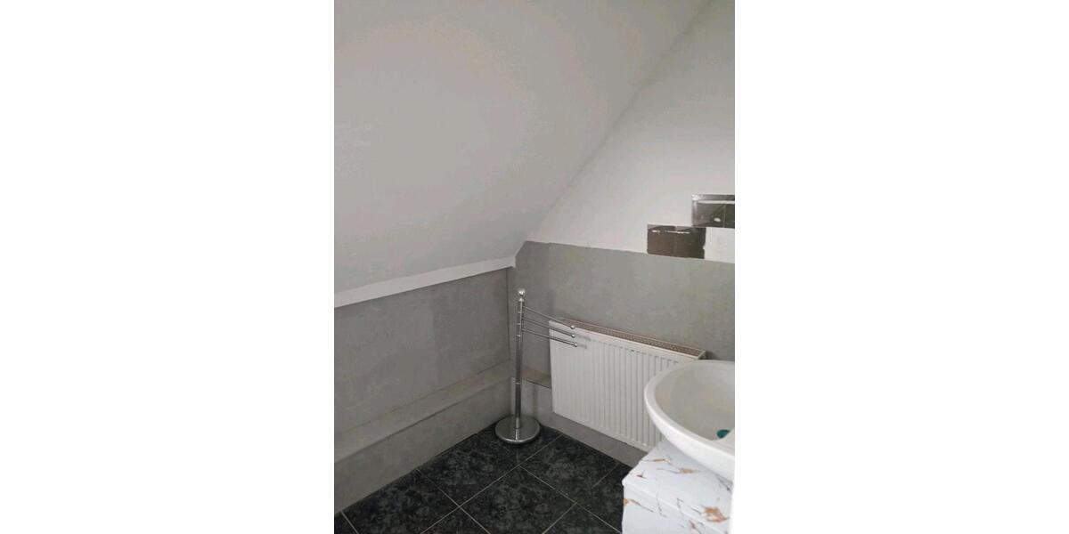 Etagenwohnung Chemnitz Röhrsdorf - 3 Zimmer, 65 m&sup2;, 400&euro; | Angebot:26213086