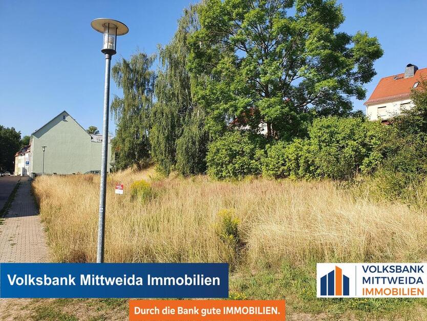 Ruhig gelegenes Baugrundstück in der Innenstadt von Hainichen! Bauträger frei! zimmer