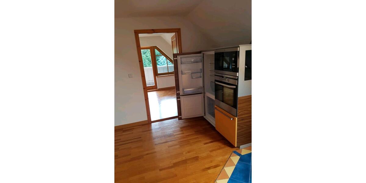Dachgeschoßwohnung Chemnitz Adelsberg - 2 Zimmer, 80 m&sup2;, 600&euro; | Angebot:26656208