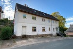 Mehrfamilienhaus mit 3 +1 Wohnungen und großem Grundstück - Mehrfamilienhaus, Wohnhaus Frankenberg | Angebot:26287479