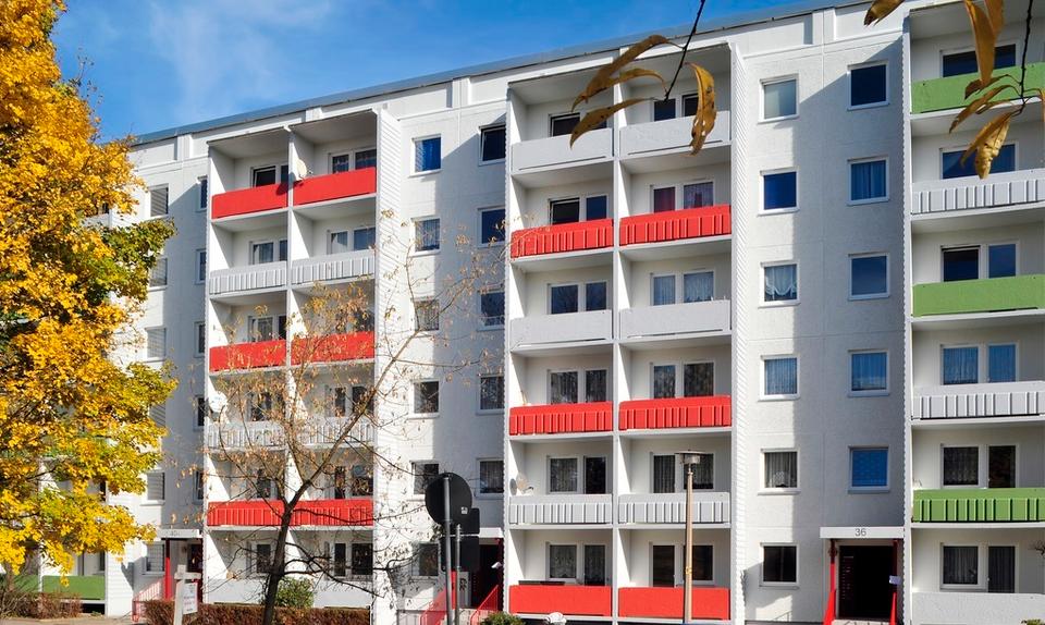 NEU sanierte Balkonwohnung nahe Vita-Center 2 zimmer