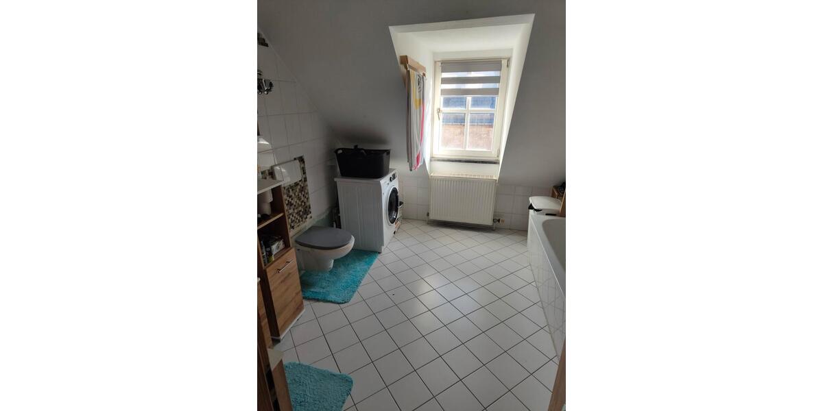 Etagenwohnung Oederan - 4 Zimmer, 90 m&sup2;, 450&euro; | Angebot:25993064