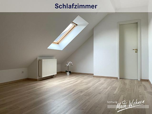 Dachgeschoßwohnung Chemnitz Kapellenberg - 2 Zimmer, 63 m&sup2;, 380&euro; | Angebot:26283439