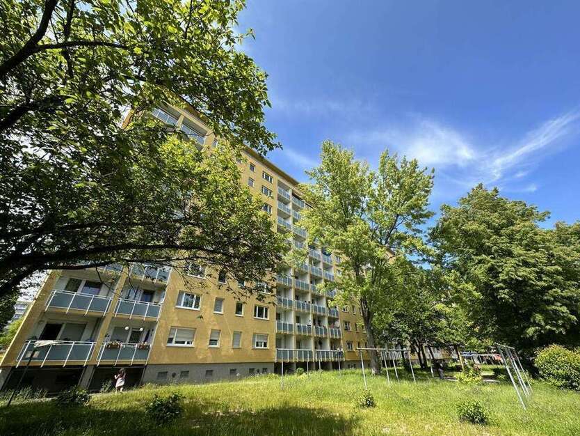 Wohnung zum Mieten in Chemnitz 427 € 71.48 m²