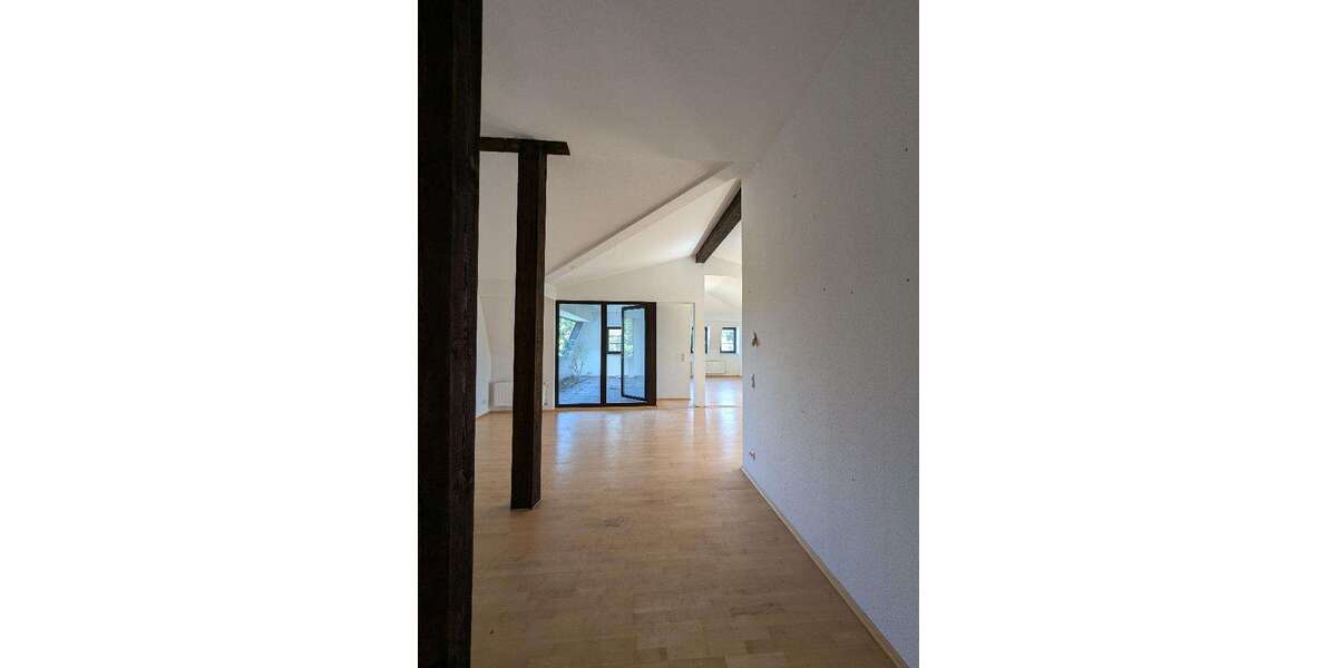 Etagenwohnung Chemnitz Altendorf - 5 Zimmer, 280 m&sup2;, 1.450&euro; | Angebot:25493179