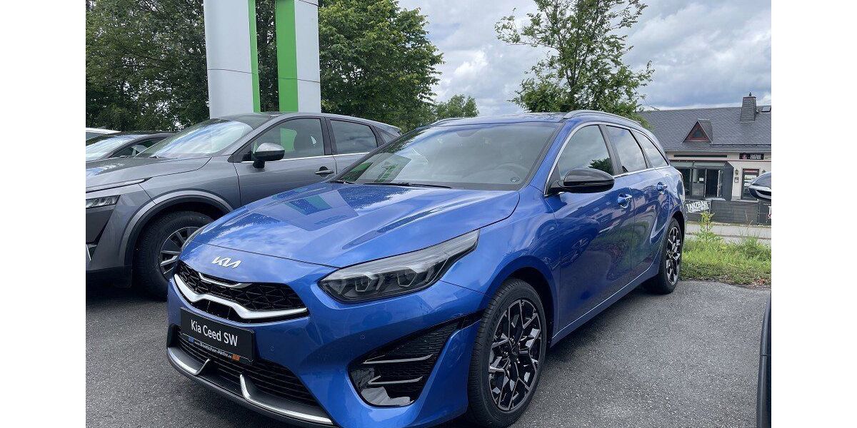 Kia ceed / Ceed 2.816 km 29.990 &euro; Annaberg-Buchholz 09456