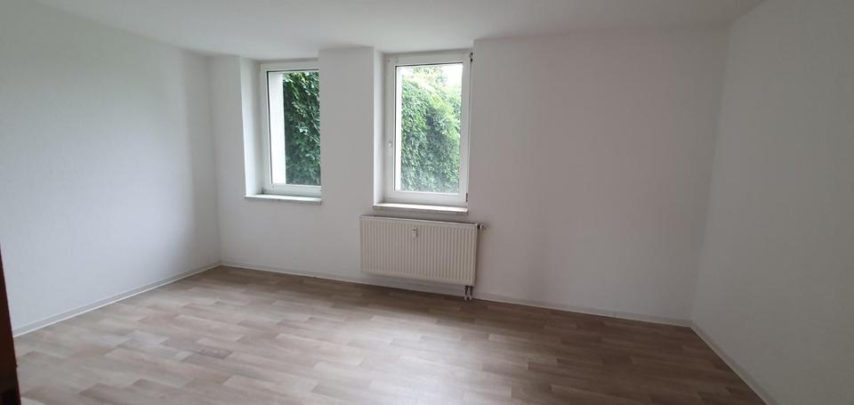 Hochparterre Chemnitz Borna-Heinersdorf - 2 Zimmer, 60 m&sup2;, 300&euro; | Angebot:24429742