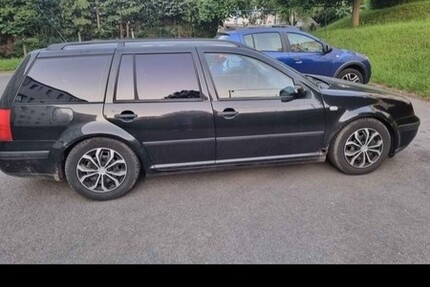 VW Golf 207.306 km 1.500 € Oederan 09569