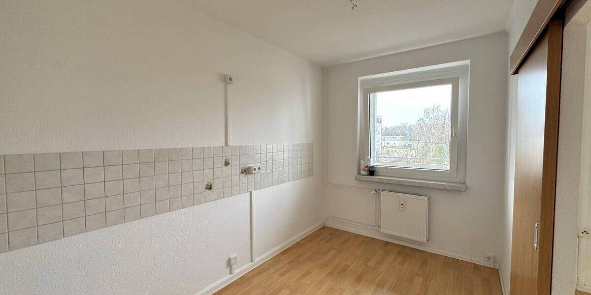 Etagenwohnung Chemnitz Morgenleite - 3 Zimmer, 71 m&sup2;, 377&euro; | Angebot:26844097